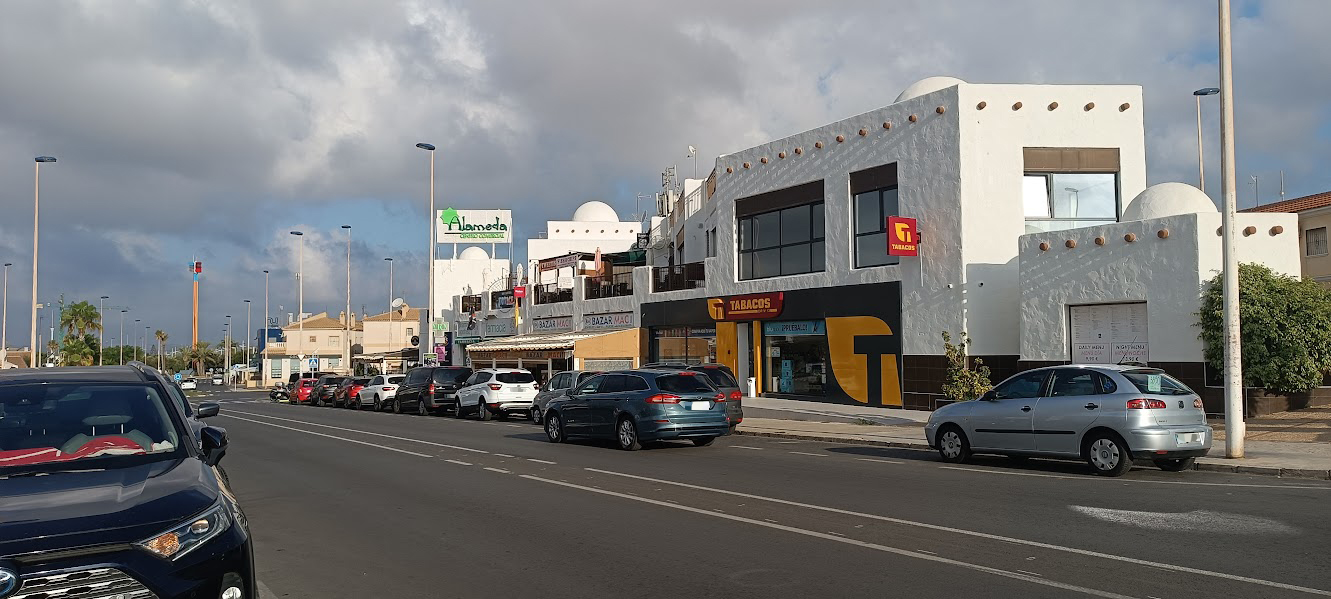 Double parking is not allowed in Spain